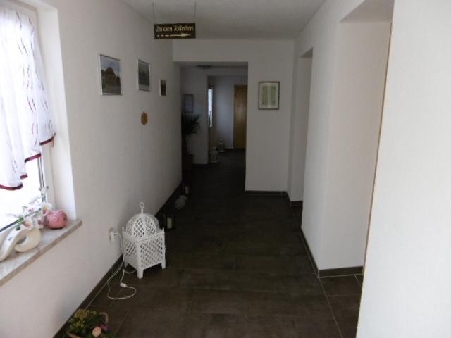 Gasthaus ,,Zum Schwarzen Baer" Gusten ภายนอก รูปภาพ